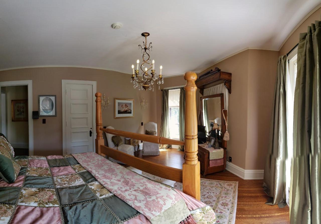 Chocolate Mansion Bed & Breakfast ซีอูกซ์ซิตี ภายนอก รูปภาพ